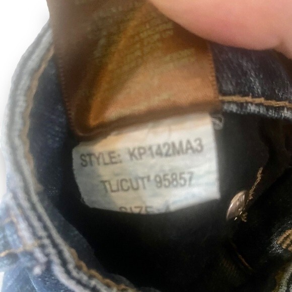 Kut from the Kloth | Womens Boyfriend Fit Medium Wash Jeans | Size 4 - Picture 7 of 9